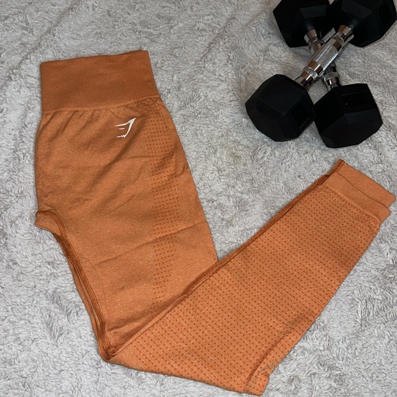 GYMSHARK LEGGINGS SIZE M - Picture 2 of 3